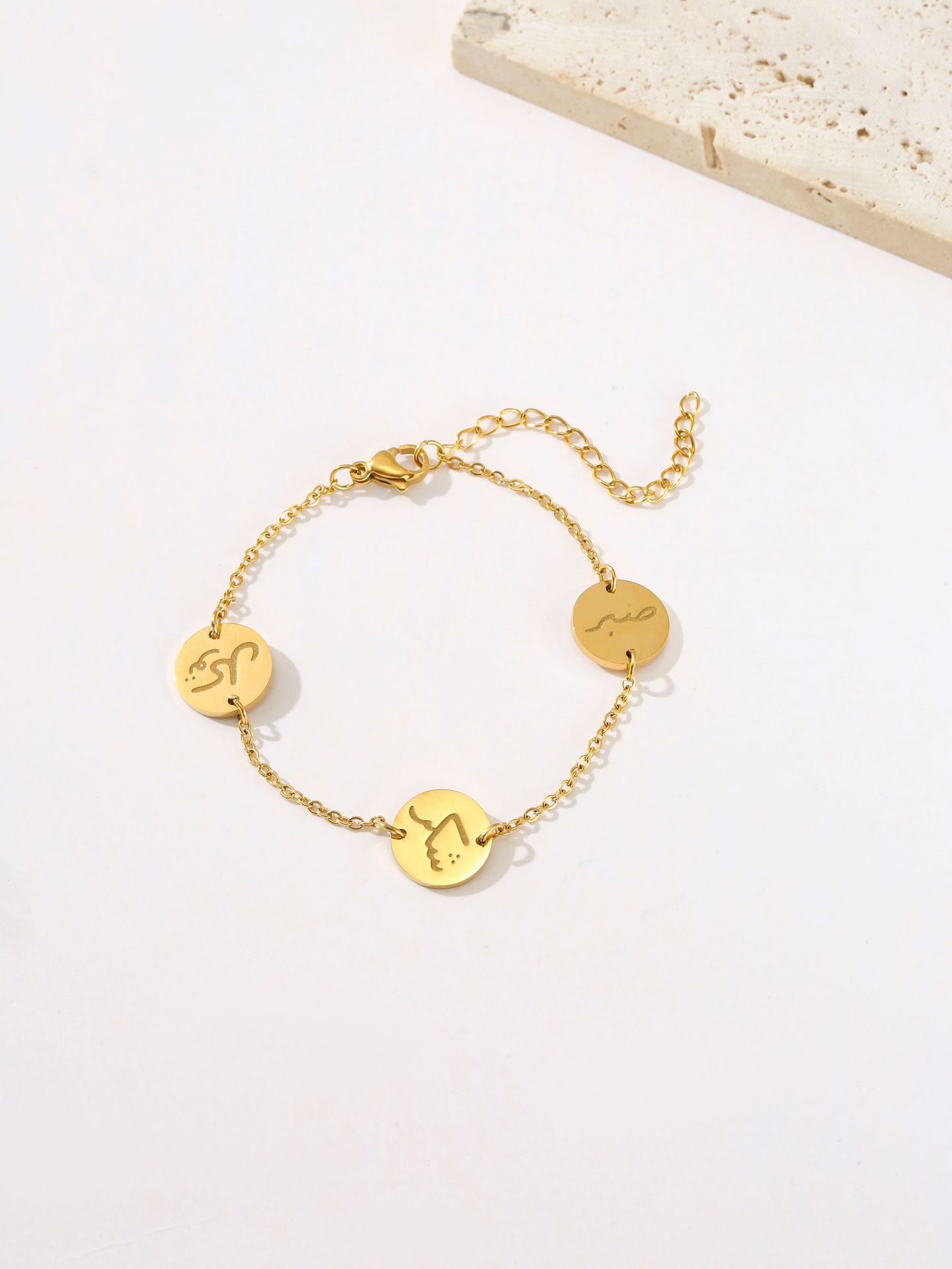 Malika Initialen-Armband